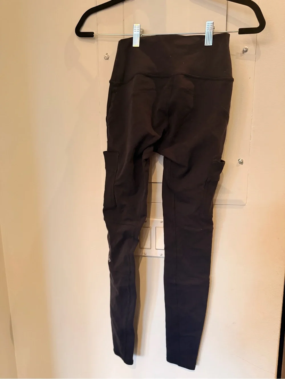 All High-Waist Black Cargo Leggings
